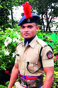 Rescue battalion's suicide | राखीव बटालियनच्या जवानाची आत्महत्या Rescue battalion's suicide | राखीव बटालियनच्या जवानाची आत्महत्या