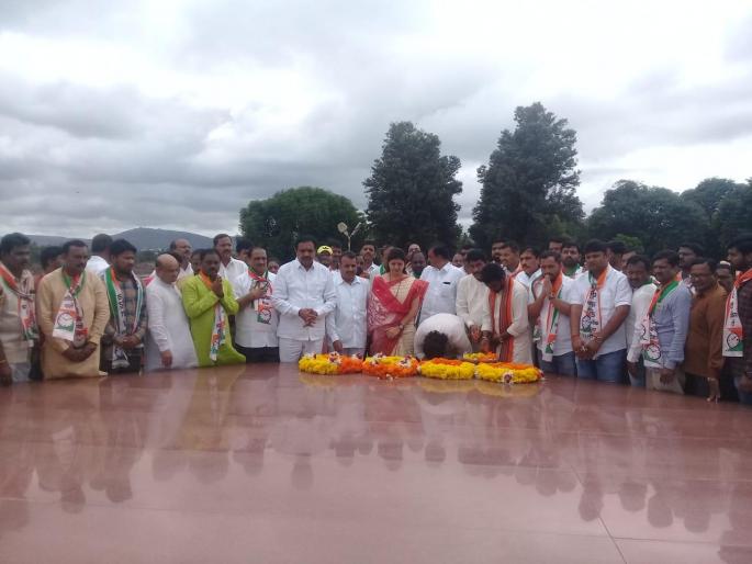 Anger wave in state against surrenders - Jayant Patil | शरणागती पत्करून पक्षांतर करणाऱ्यांची जनतेला कीव : जयंत पाटील