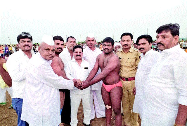 In celebration of the festival at Nandurshinote | नांदूरशिंगोटे येथे यात्रोत्सव उत्साहात