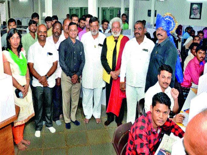 Survey of the study by the Scheduled Castes Committee | अनुसूचित जाती समितीकडून अभ्यासिकेची पाहणी Survey of the study by the Scheduled Castes Committee | अनुसूचित जाती समितीकडून अभ्यासिकेची पाहणी