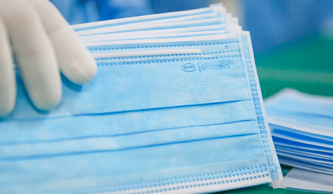 Women Saving Groups created 3 thousand masks | महिला बचत गटांनी तयार केले ५० हजार मास्क