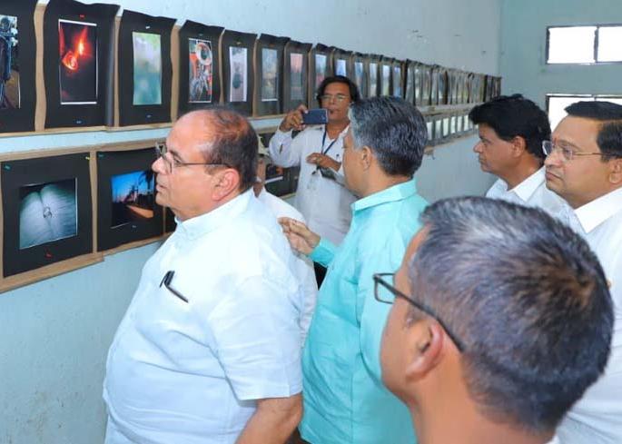 Photo exhibition at Sane Guruji Vidyasharm | साने गुरुजी विद्याश्रममध्ये छायाचित्र प्रदर्शन Photo exhibition at Sane Guruji Vidyasharm | साने गुरुजी विद्याश्रममध्ये छायाचित्र प्रदर्शन