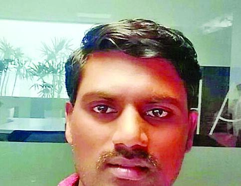 The unique struggle of a stubborn youth; In the lockdown, the driver came to the village and became the village headman | जिद्दी तरुणाचा अनोखा संघर्ष; लाॅकडाऊनमध्ये ड्रायव्हर गावाकडे आला अन् गावकारभारी झाला The unique struggle of a stubborn youth; In the lockdown, the driver came to the village and became the village headman | जिद्दी तरुणाचा अनोखा संघर्ष; लाॅकडाऊनमध्ये ड्रायव्हर गावाकडे आला अन् गावकारभारी झाला