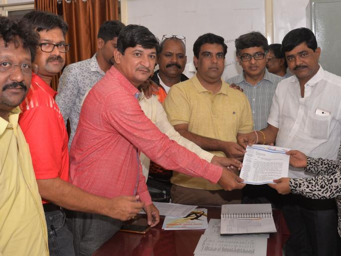 Make available funds for astro turf, synthetic track, swimming pool | अॅस्ट्रो टर्फ, सिंथेटिक ट्रॅक, स्विमिंगपूलसाठी निधी उपलब्ध करा Make available funds for astro turf, synthetic track, swimming pool | अॅस्ट्रो टर्फ, सिंथेटिक ट्रॅक, स्विमिंगपूलसाठी निधी उपलब्ध करा