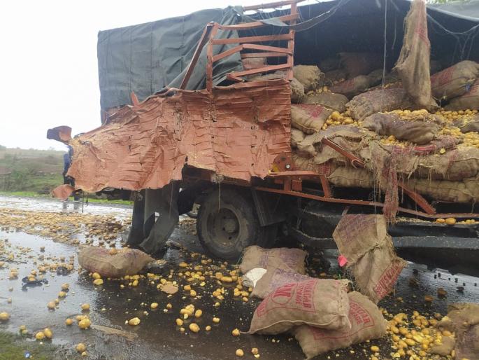 One killed, one injured in accident near Karanjkhed | करंजखेडजवळ अपघातात एक ठार, एक जखमी One killed, one injured in accident near Karanjkhed | करंजखेडजवळ अपघातात एक ठार, एक जखमी