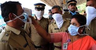 Eleven patients returned home from Police Kovid Center | पोलीस कोविड सेंटरमधून ११ रूग्ण परतले घरी Eleven patients returned home from Police Kovid Center | पोलीस कोविड सेंटरमधून ११ रूग्ण परतले घरी