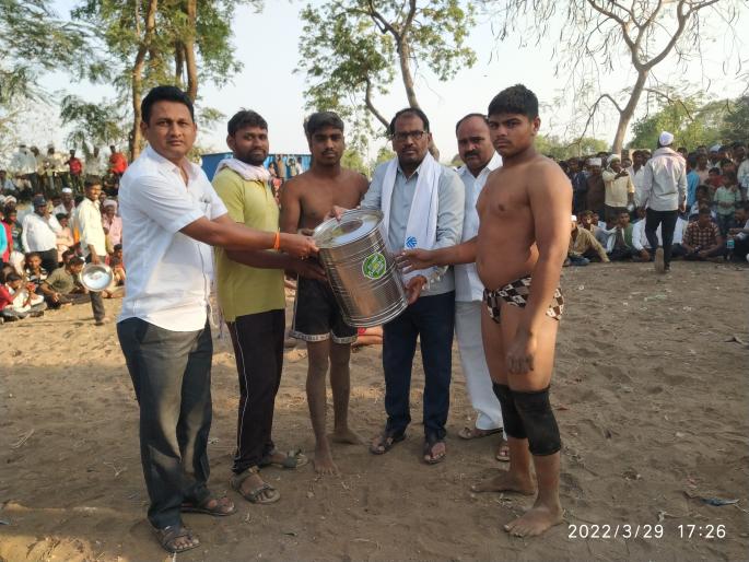 Wrestling riots in Sakora | साकोऱ्यात कुस्त्यांची दंगल Wrestling riots in Sakora | साकोऱ्यात कुस्त्यांची दंगल