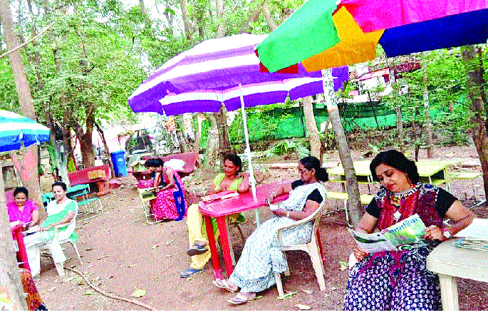 Nature book 'Jungle Book Library' | निसर्ग सानिध्यात ‘जंगल बुक लायब्ररी’