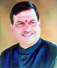 Deploy CRPF personnel on Nashik border: Mayor Kulkarni | नाशिकच्या सीमेवर सीआरपीएफचे जवान तैनात करा: महापौर कुलकर्णी Deploy CRPF personnel on Nashik border: Mayor Kulkarni | नाशिकच्या सीमेवर सीआरपीएफचे जवान तैनात करा: महापौर कुलकर्णी