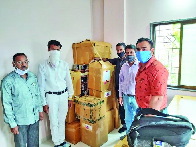 Suspicion of forgery: Raid on a drug company in Tasgaon | भेसळीचा संशय : तासगावात औषध कंपनीवर छापा Suspicion of forgery: Raid on a drug company in Tasgaon | भेसळीचा संशय : तासगावात औषध कंपनीवर छापा