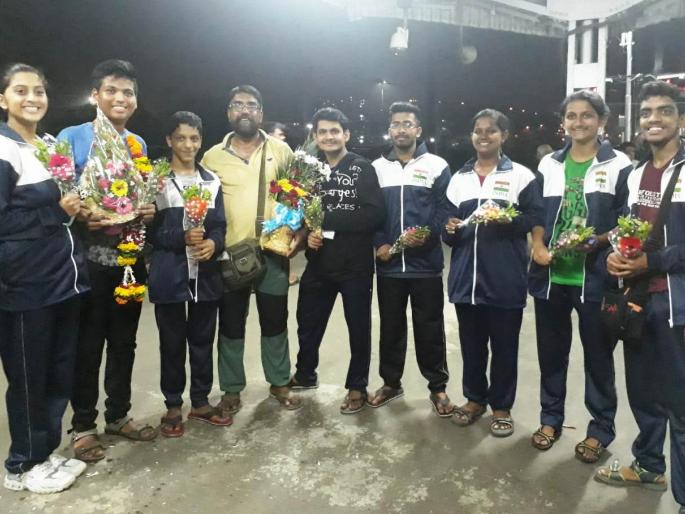 Dombivli flags flutter in Bhutan martial arts competition | भूतानच्या मार्शल आर्ट स्पर्धेत डोंबिवलीचा झेंडा फडकला Dombivli flags flutter in Bhutan martial arts competition | भूतानच्या मार्शल आर्ट स्पर्धेत डोंबिवलीचा झेंडा फडकला