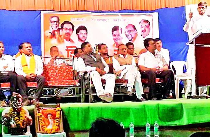 People's agricultural services center than public medicines | जन औषधीपेक्षा जन कृषिसेवा केंद्र आवश्यक People's agricultural services center than public medicines | जन औषधीपेक्षा जन कृषिसेवा केंद्र आवश्यक