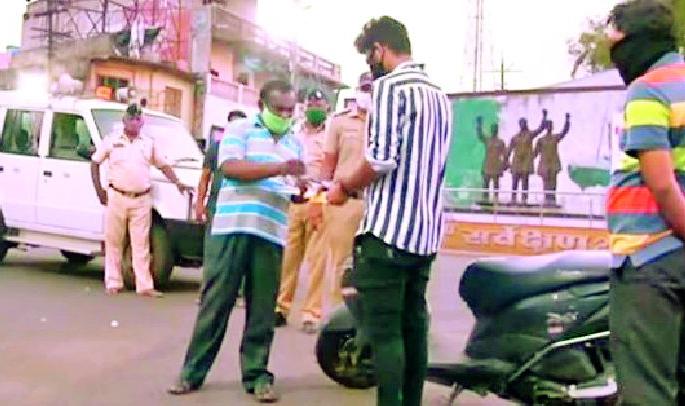 Produced a short film 'Lockdown Kisses' in Darwa | दारव्हात ‘लॉकडाऊनचे किस्से’ लघुपटाची निर्मिती Produced a short film 'Lockdown Kisses' in Darwa | दारव्हात ‘लॉकडाऊनचे किस्से’ लघुपटाची निर्मिती