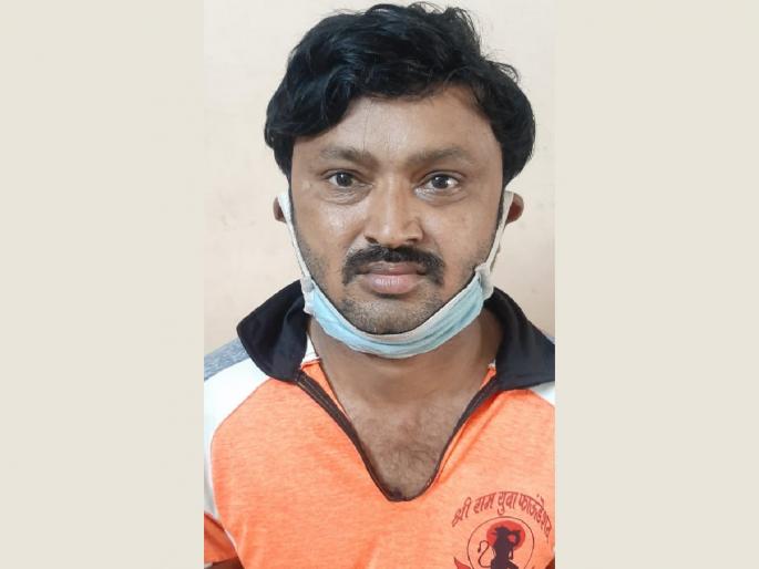 The girl, I Love You, went into solitary confinement, filing charges against Rodrियोguez | 'आय लव्ह यू' म्हणाला अन् थेट कोठडीत गेला, रोडरोमियोवर गुन्हा दाखल The girl, I Love You, went into solitary confinement, filing charges against Rodrियोguez | 'आय लव्ह यू' म्हणाला अन् थेट कोठडीत गेला, रोडरोमियोवर गुन्हा दाखल