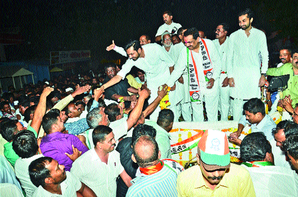 NCP-led coalition government: Jayant Patil | राष्ट्रवादी-मित्रपक्षांचे सरकार आणू : जयंत पाटील NCP-led coalition government: Jayant Patil | राष्ट्रवादी-मित्रपक्षांचे सरकार आणू : जयंत पाटील