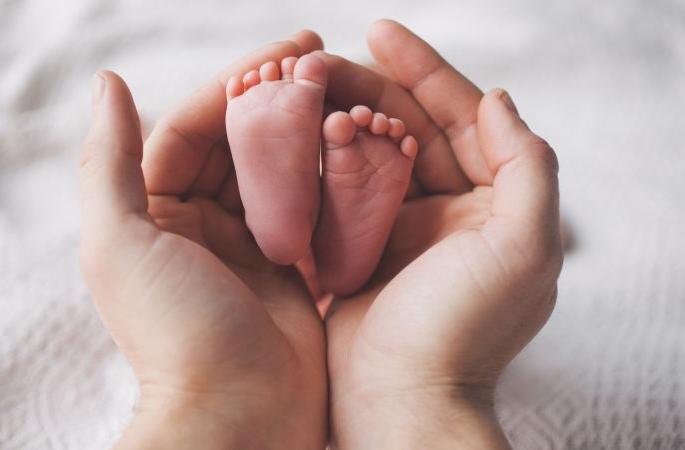 The challenge to keep her kid free of corona | नागपुरातील चिमुकल्याला कोरोनामुक्त ठेवण्याचे आईसमोर आव्हान