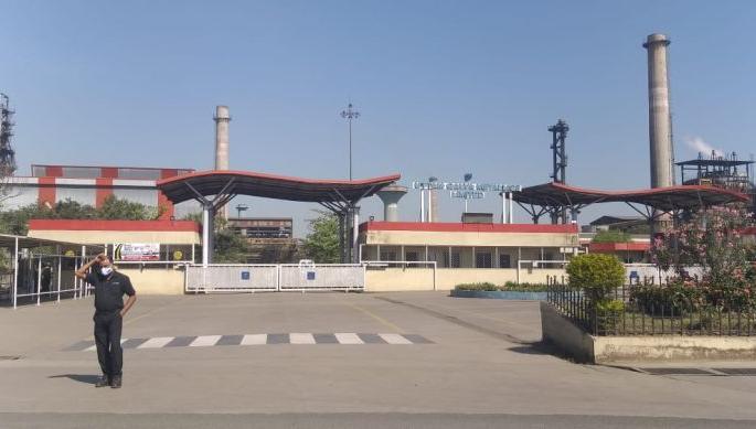 Blast at a chemical factory in Wardha district; More than thirty laborers were burnt | वर्धा जिल्ह्यात केमिकल फॅक्टरीत स्फोट; तीसहून अधिक मजूर भाजले