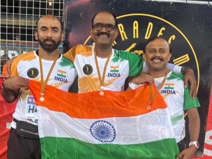 3 runners from Kalyan completed the world's toughest Comrade Marathon | कल्याणच्या ३ धावपटूंनी पार केली जगातील सर्वात कठीण कॉम्रेड मॅरेथॉन 3 runners from Kalyan completed the world's toughest Comrade Marathon | कल्याणच्या ३ धावपटूंनी पार केली जगातील सर्वात कठीण कॉम्रेड मॅरेथॉन