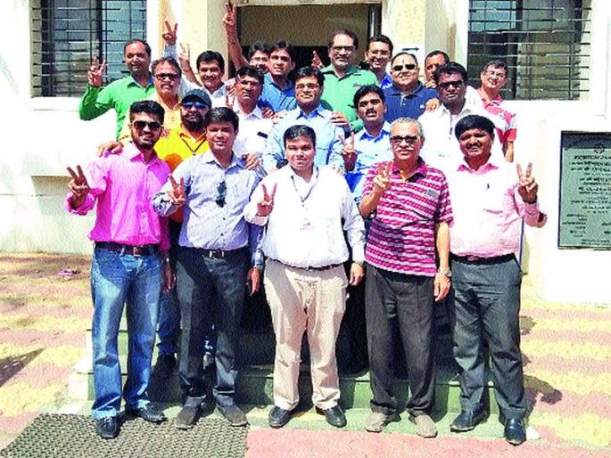 Talwar won the elections in Ayma | आयमा निवडणुकीत तलवार विजयी Talwar won the elections in Ayma | आयमा निवडणुकीत तलवार विजयी