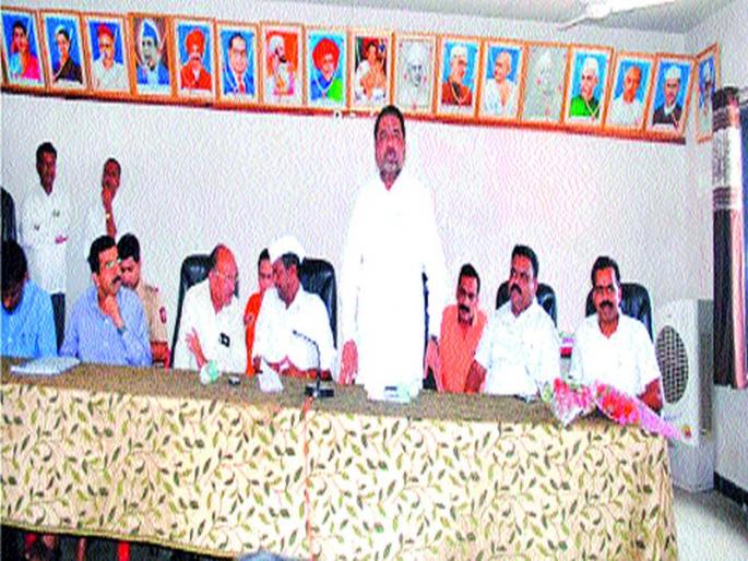 Action for Widening of Nashik-Kalwan Road | नाशिक-कळवण रस्त्याच्या रुंदीकरणाची कार्यवाही  Action for Widening of Nashik-Kalwan Road | नाशिक-कळवण रस्त्याच्या रुंदीकरणाची कार्यवाही