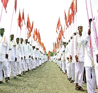 khamgaon,sant,gajanan,palanquin, | श्रद्धेच्या पाहुणचाराने भारावले वारकरी! khamgaon,sant,gajanan,palanquin, | श्रद्धेच्या पाहुणचाराने भारावले वारकरी!