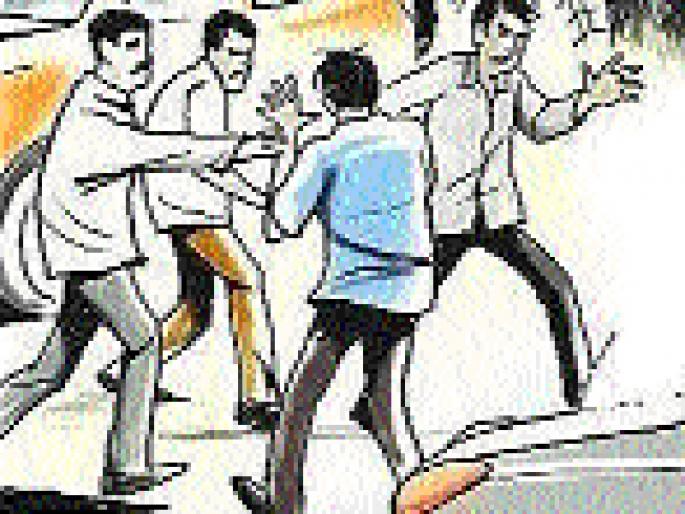 The Bengali carnage was stabbed, the man was stabbed with a piece of cloth | बंगाली कारागिराला मारहाण, एकाला गावठी कट्ट्यासह अटक The Bengali carnage was stabbed, the man was stabbed with a piece of cloth | बंगाली कारागिराला मारहाण, एकाला गावठी कट्ट्यासह अटक