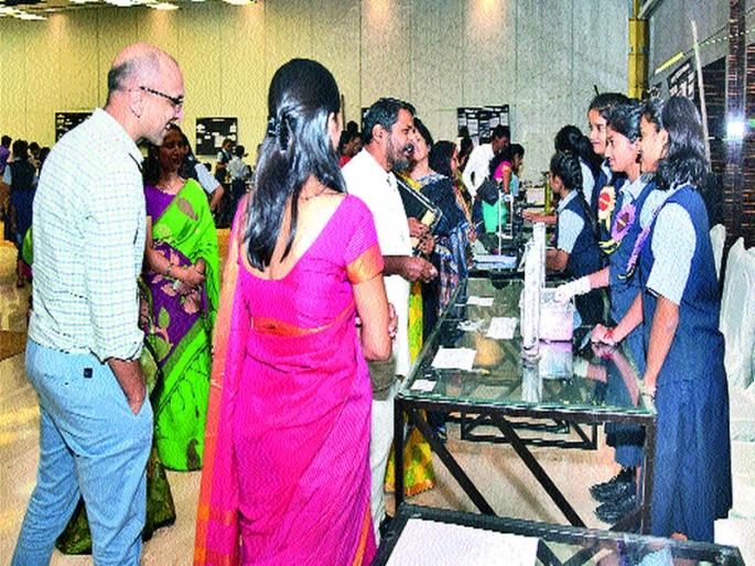 Philosophy of scientific inventions from students' imagery | विद्यार्थ्यांच्या कल्पकतेतून वैज्ञानिक आविष्कारांचे दर्शन Philosophy of scientific inventions from students' imagery | विद्यार्थ्यांच्या कल्पकतेतून वैज्ञानिक आविष्कारांचे दर्शन