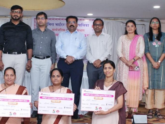 municipality honored the asha volunteers who did excellent work | उत्कृष्ट कार्य करणाऱ्या आशा स्वयंवसेविकांचा पालिकेने केला गौरव 