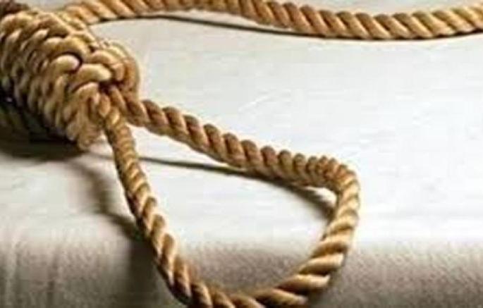 Suicide by a mother with two children in Wardha | वर्ध्यात दोन मुलांसह मातेची गळफास लावून आत्महत्या Suicide by a mother with two children in Wardha | वर्ध्यात दोन मुलांसह मातेची गळफास लावून आत्महत्या