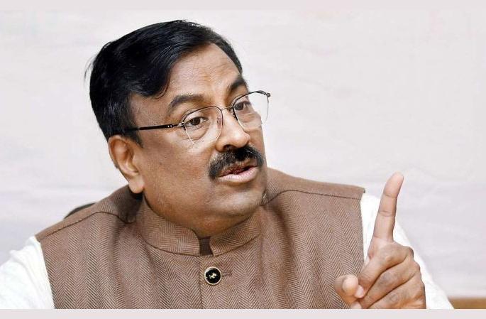 Electricity payment should be waived to 300 units | Corona Virus in Chandrapur; ३०० युनिट वापरणाऱ्यांना वीज देयक माफ करावे Electricity payment should be waived to 300 units | Corona Virus in Chandrapur; ३०० युनिट वापरणाऱ्यांना वीज देयक माफ करावे