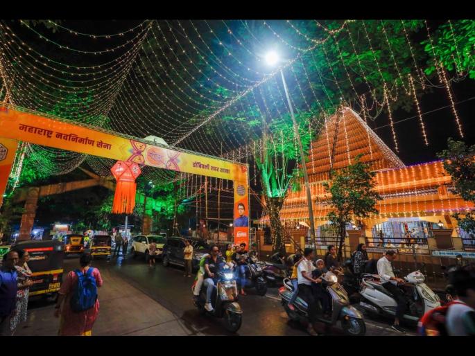 Phadke Road and Ganesh Mandir area lite up with MNS lights | मनसेच्या रोषणाईने उजळून निघाला फडके रोड आणि गणेश मंदीर परिसर Phadke Road and Ganesh Mandir area lite up with MNS lights | मनसेच्या रोषणाईने उजळून निघाला फडके रोड आणि गणेश मंदीर परिसर