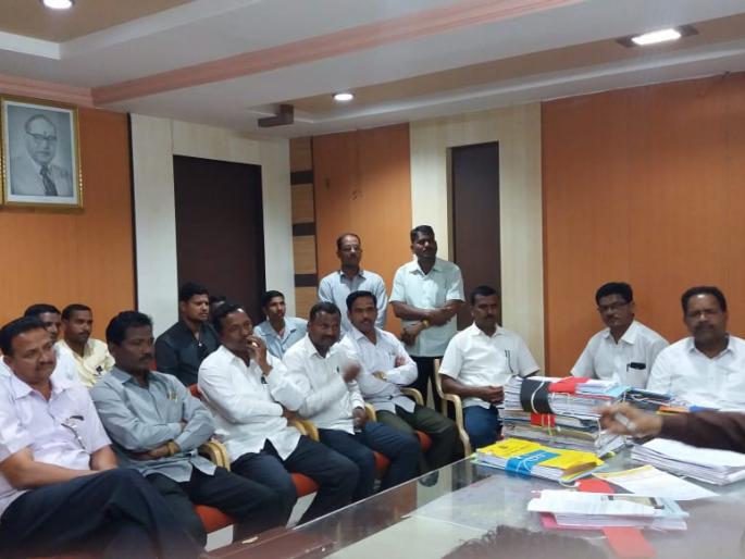 Kolhapur: Adjusting additional teachers in the taluka: Aadalal | कोल्हापूर :अतिरिक्त शिक्षकांचे समायोजन तालुक्यातच करू : आडसूळ Kolhapur: Adjusting additional teachers in the taluka: Aadalal | कोल्हापूर :अतिरिक्त शिक्षकांचे समायोजन तालुक्यातच करू : आडसूळ