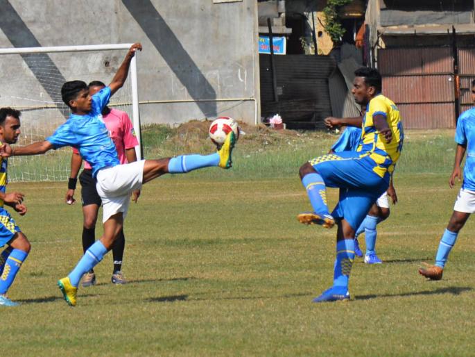 KSA Senior Group Football Match: Khandoba Training Board 'B' won | केएसए वरिष्ठ गट फुटबॉल सामना : खंडोबा तालीम मंडळ ‘ब’ विजयी KSA Senior Group Football Match: Khandoba Training Board 'B' won | केएसए वरिष्ठ गट फुटबॉल सामना : खंडोबा तालीम मंडळ ‘ब’ विजयी