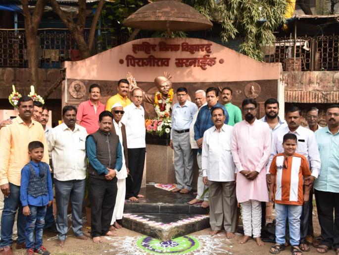 Shahir Sarnaik was honored by the municipality | शाहीर सरनाईक यांना महापालिकेतर्फे आदरांजली Shahir Sarnaik was honored by the municipality | शाहीर सरनाईक यांना महापालिकेतर्फे आदरांजली