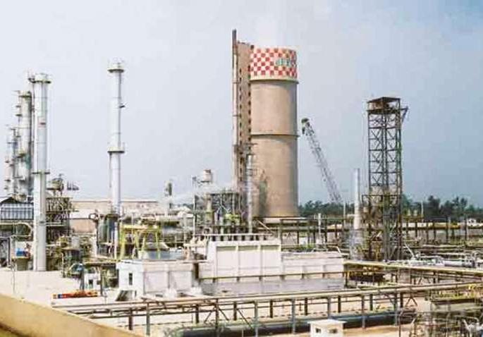 Seven and a half thousand workers in 369 industrial projects in Solapur district | सोलापूर जिल्ह्यातील ३६९ औद्योगिक प्रकल्पात साडेसात हजार कामगार रुजू Seven and a half thousand workers in 369 industrial projects in Solapur district | सोलापूर जिल्ह्यातील ३६९ औद्योगिक प्रकल्पात साडेसात हजार कामगार रुजू