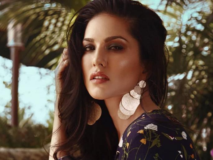 Birthday Special: sunny leone struggle adult star to bollywood actress | Birthday Special : बेकरीमध्ये राबायची सनी लिओनी! ‘त्या’ एका भेटीने बदलले आयुष्य! Birthday Special: sunny leone struggle adult star to bollywood actress | Birthday Special : बेकरीमध्ये राबायची सनी लिओनी! ‘त्या’ एका भेटीने बदलले आयुष्य!