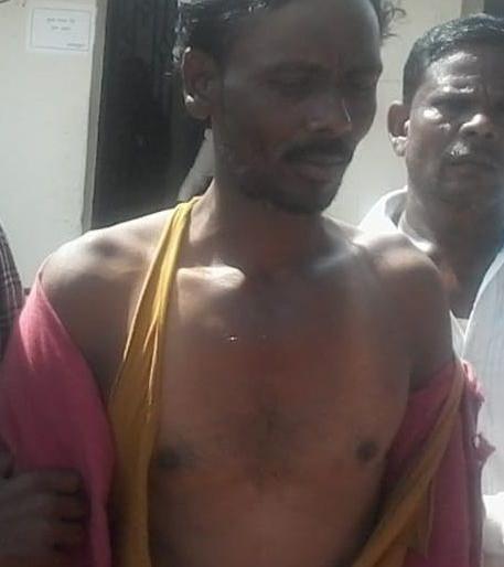 Farmer seriously injured in leopard attack | बिबट्याच्या हल्ल्यात शेतकरी जखमी Farmer seriously injured in leopard attack | बिबट्याच्या हल्ल्यात शेतकरी जखमी