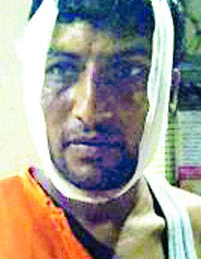 Railway guerrillas beat up, five arrested | रेल्वे गेटकीपरला मारहाण, पाच अटकेत
