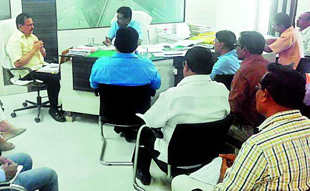 90 thousand penalty for 'Amrut' | ‘अमृत’ला दरदिवशी ९० हजारांचा दंड 90 thousand penalty for 'Amrut' | ‘अमृत’ला दरदिवशी ९० हजारांचा दंड