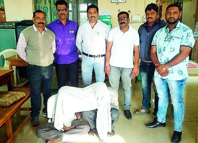 Stay at Lodge and steal Reiki and Jalebiwala's home | लॉजवर राहून रेकी अन् जलेबीवाल्याच्या घरी चोरी