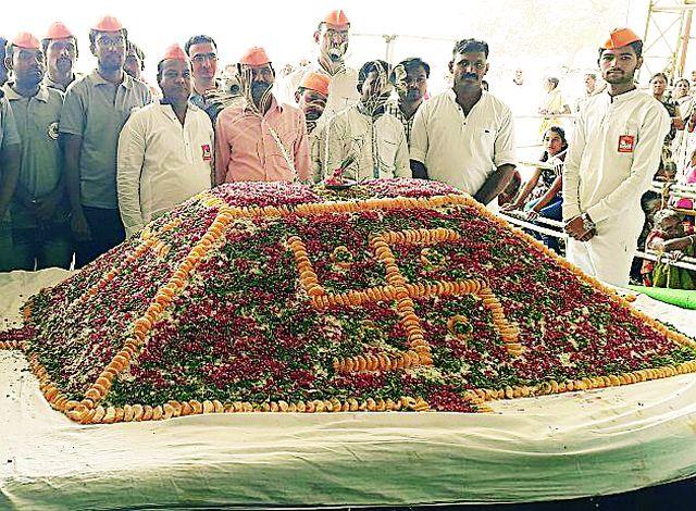 Nominated by Gopalakrishna of Golden Jubilee | राष्ट्रसंतांच्या सुवर्ण पुण्यतिथी महोत्सवाचा गोपालकाल्याने समारोप