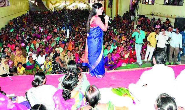 Young Swabhiman Elgar for Debt Waiver | कर्जमाफीसाठी युवा स्वाभिमानचा एल्गार