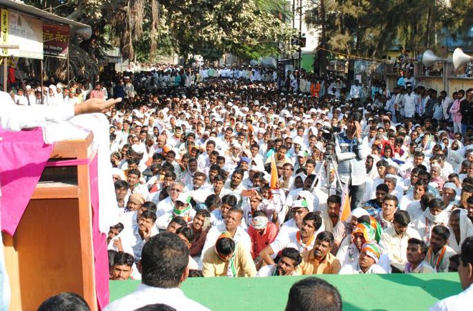 Nationalist Congress Party's 'Attacking' in Gevair | गेवराईत राष्ट्रवादी काँग्रेसचा ‘हल्लाबोल’ Nationalist Congress Party's 'Attacking' in Gevair | गेवराईत राष्ट्रवादी काँग्रेसचा ‘हल्लाबोल’