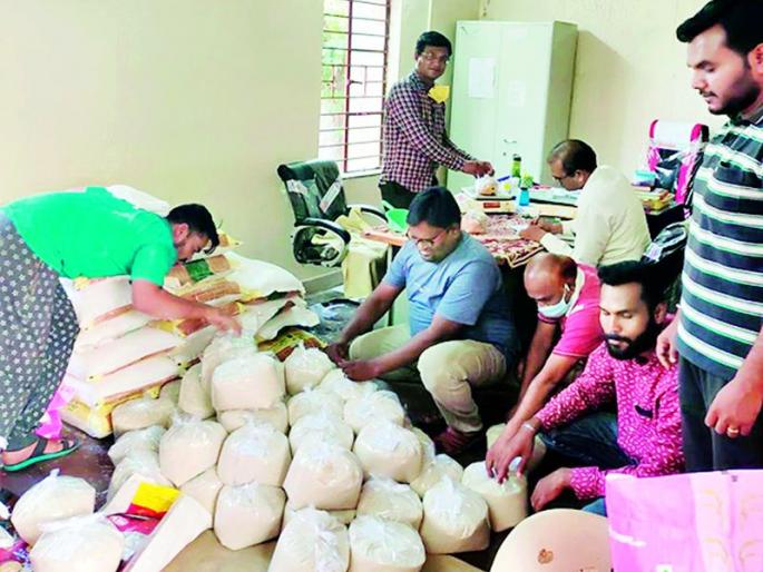 Support of Priyadarshani School to the laborers of Chhattisgarh | छत्तीसगडच्या मजुरांना प्रियदर्शनी विद्यालयाचा आधार Support of Priyadarshani School to the laborers of Chhattisgarh | छत्तीसगडच्या मजुरांना प्रियदर्शनी विद्यालयाचा आधार