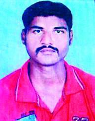 Worker suicide committed by work | कामावरून काढलेल्या कामगाराची आत्महत्या Worker suicide committed by work | कामावरून काढलेल्या कामगाराची आत्महत्या