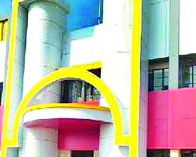 Empty the visitor's room in PMS | पं.स.मधील अभ्यागत कक्ष रिकामे करा