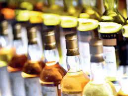 Illegal liquor den demolished | अवैध दारूविक्रीचा अड्डा उद्ध्वस्त Illegal liquor den demolished | अवैध दारूविक्रीचा अड्डा उद्ध्वस्त