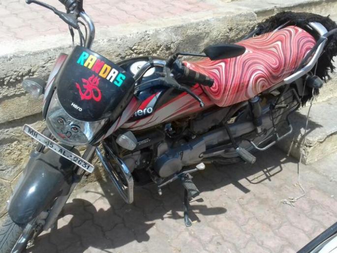 Siege of Sootafina with the issue of Dhule | धुळ्यात मुद्देमालासह चोरटा शिताफिने ताब्यात Siege of Sootafina with the issue of Dhule | धुळ्यात मुद्देमालासह चोरटा शिताफिने ताब्यात