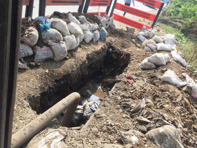 Dumps in Dombivli MIDC due to the work of Mahanagar Gas: Disadvantages of Drivers with Citizens | महानगर गॅसच्या कामामुळे डोंबिवली एमआयडीसीत खड्डे : नागरिकांसह वाहनचालकांची गैरसोय