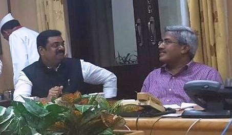 Fisherman's Pool at Kalyan, Badlapur, Titwala Station, Approval of Escalators: Information of MP Kapil Patil | कल्याण, बदलापूर, टिटवाळा स्थानकात पादचारी पूल, एस्कलेटर्सना मंजूरी :खासदार कपिल पाटील यांची माहिती Fisherman's Pool at Kalyan, Badlapur, Titwala Station, Approval of Escalators: Information of MP Kapil Patil | कल्याण, बदलापूर, टिटवाळा स्थानकात पादचारी पूल, एस्कलेटर्सना मंजूरी :खासदार कपिल पाटील यांची माहिती